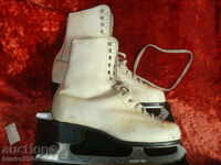 Old ice skates "PIRUET" POLISH, NUMBER 24 /37.5/ preserved