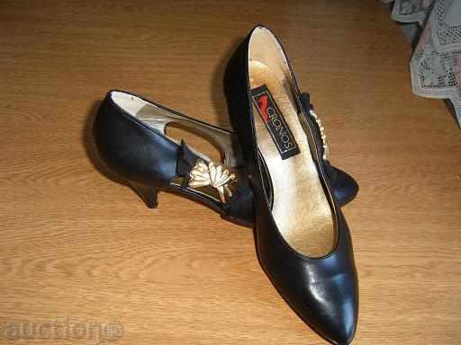 Women's new shoes 37 size with price 24.95 BGN | € 12.76 Women's new shoes 37 size with price 24.95 BGN | € 12.76