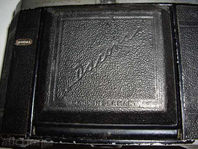 old camera \ '\' Dacora \ '\' with price 120.00 BGN | € 61.36 old camera \ '\' Dacora \ '\' with price 120.00 BGN | € 61.36