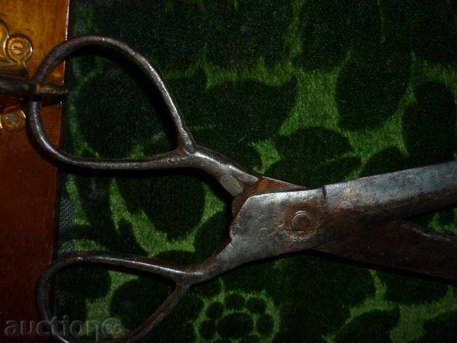 ψαλίδι με τιμή 49.00 BGN | € 25.05