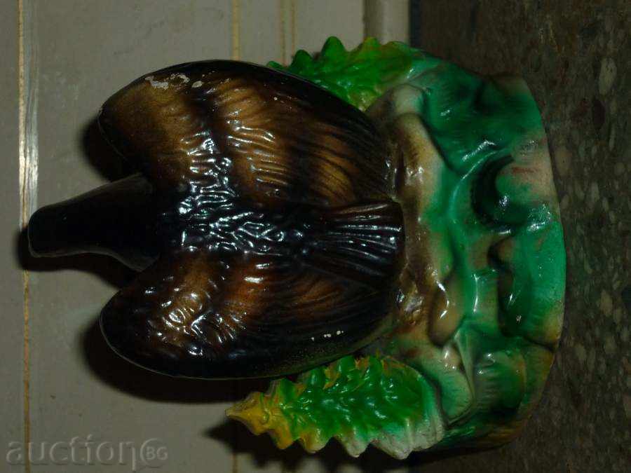 Ceramic ashtray with price 75.00 BGN | € 38.35 Ceramic ashtray with price 75.00 BGN | € 38.35