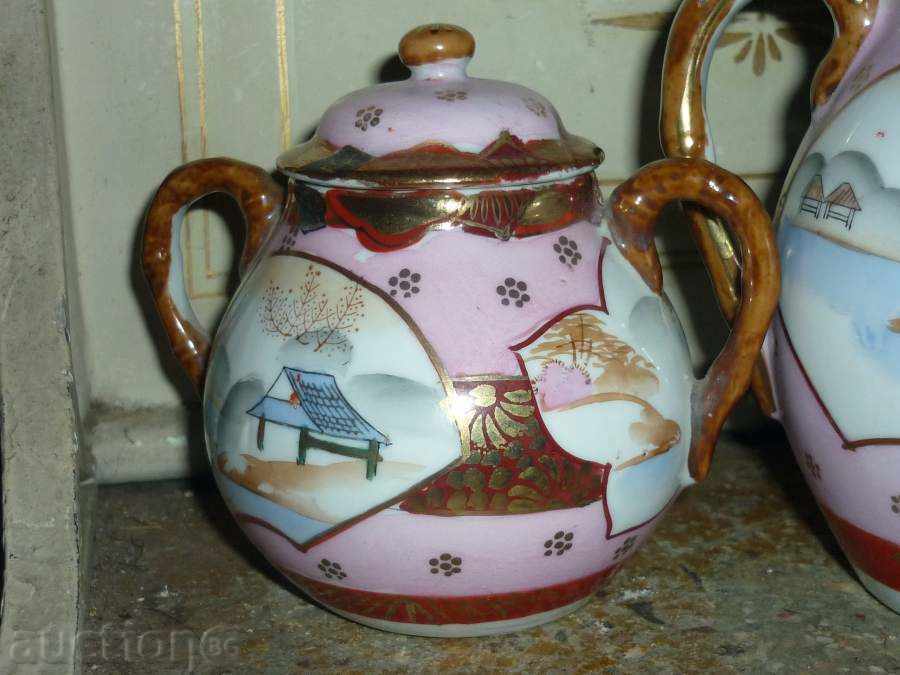 Auction Beautiful service porcelain Japan early 20th century cup teapot jug Auction Beautiful service porcelain Japan early 20th century cup teapot jug