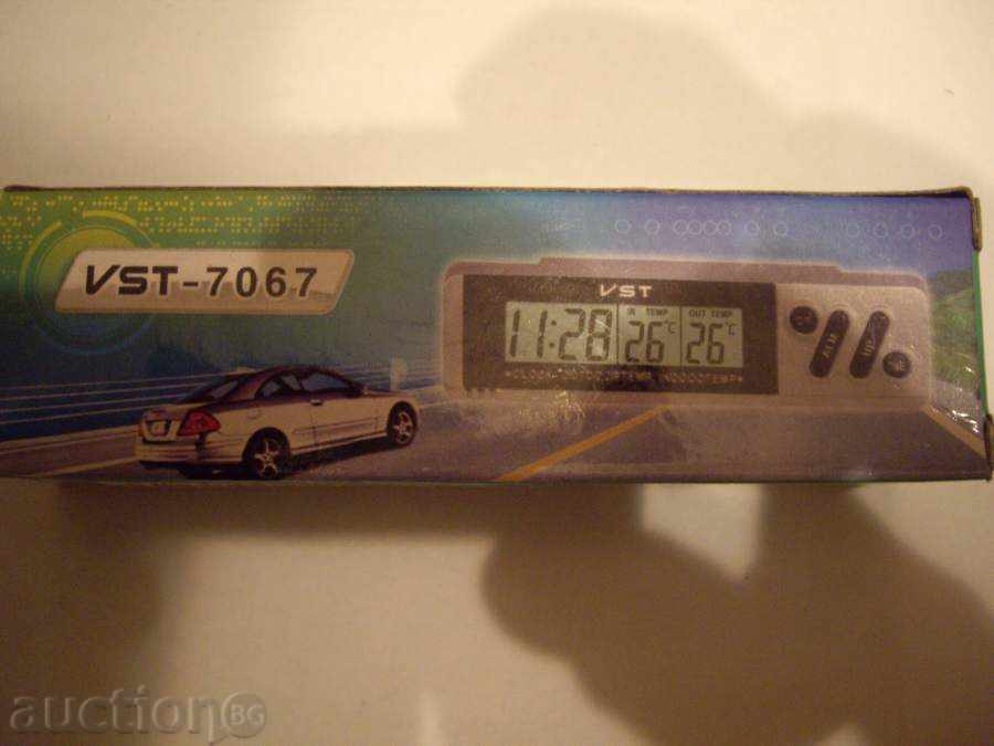 Electronic alarm clock with calendar, terrestrial meter - lights at night