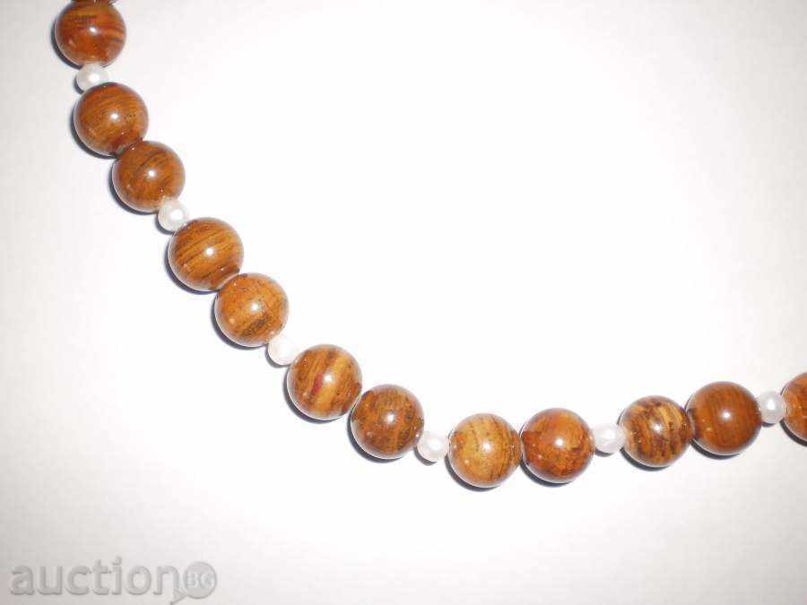 Auction Tiger Eye Ginger and Small Pearls Auction Tiger Eye Ginger and Small Pearls