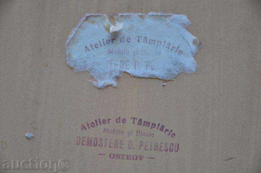 Delivery of Massive wooden cabinet with mirror