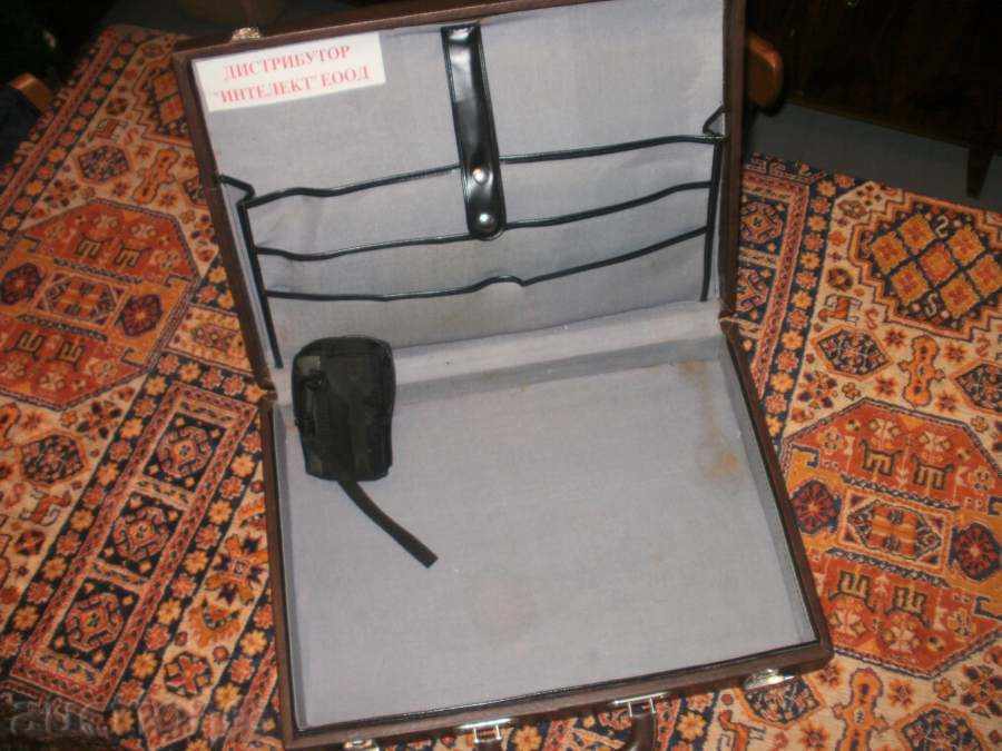 № 134 old briefcase - diplomat with price 25.00 BGN | € 12.78 № 134 old briefcase - diplomat with price 25.00 BGN | € 12.78