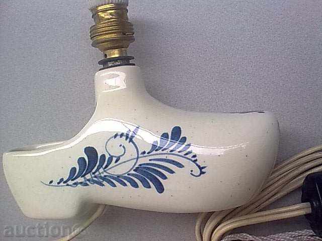 Παράδοση λάμπα Πορσελάνη - εκκίνησης Παράδοση λάμπα Πορσελάνη - εκκίνησης