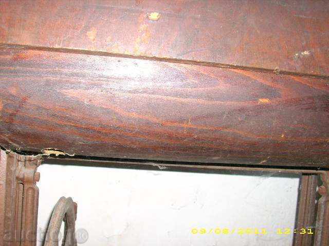 old sewing machine with price 39.99 BGN | € 20.45 old sewing machine with price 39.99 BGN | € 20.45