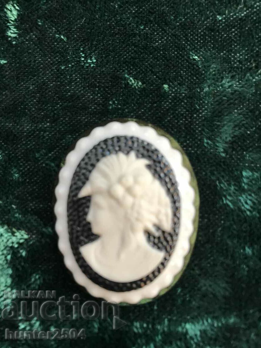 Δημοπρασία Καρφίτσα-4/3 εκ Δημοπρασία Καρφίτσα-4/3 εκ