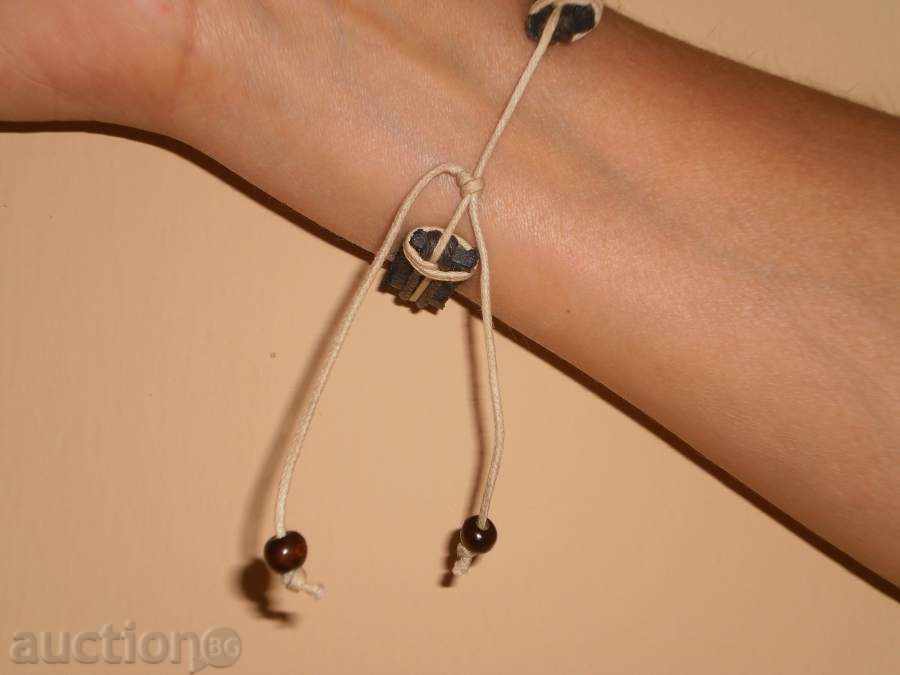 Delivery of Bracelet-combination of kitten bone and buffalo-2 leather Delivery of Bracelet-combination of kitten bone and buffalo-2 leather