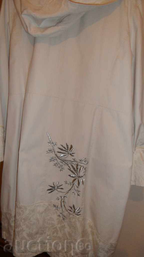 Auction Jacket with embroidery on the back DjKv Auction Jacket with embroidery on the back DjKv