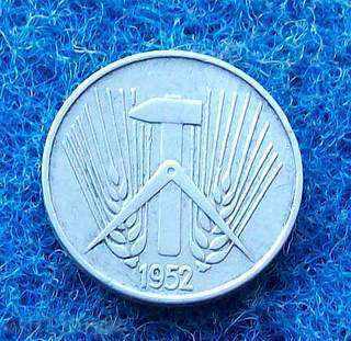 5 pfennig-1952g.-A-GDR mai rar cu preț € 1.00 | 1.96 BGN