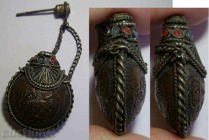 Delivery of R-210110 Ancient Indian? India Perfume Bottle Rarely Delivery of R-210110 Ancient Indian? India Perfume Bottle Rarely