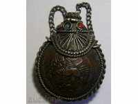 R-210110 Ancient Indian? India Perfume Bottle Rarely