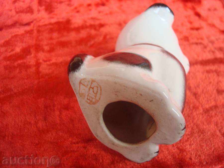 Πορσελάνη, φιγούρα, μικρό καθαρόαιμο σκυλάκι,; με τιμή 9.95 BGN | € 5.09 Πορσελάνη, φιγούρα, μικρό καθαρόαιμο σκυλάκι,; με τιμή 9.95 BGN | € 5.09