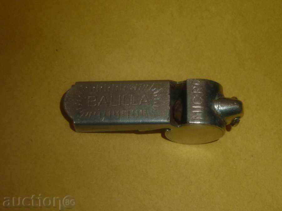 Αθλητισμός δικαστής σφυρίχτρα - μάρκα με τιμή 42.00 BGN | € 21.47 Αθλητισμός δικαστής σφυρίχτρα - μάρκα με τιμή 42.00 BGN | € 21.47