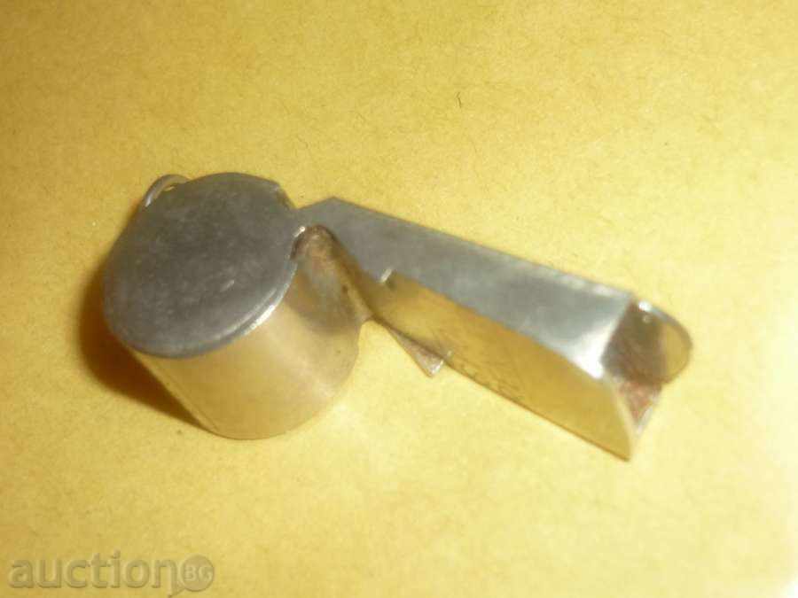 Αθλητισμός δικαστής σφυρίχτρα - μάρκα - 5 Αθλητισμός δικαστής σφυρίχτρα - μάρκα - 5