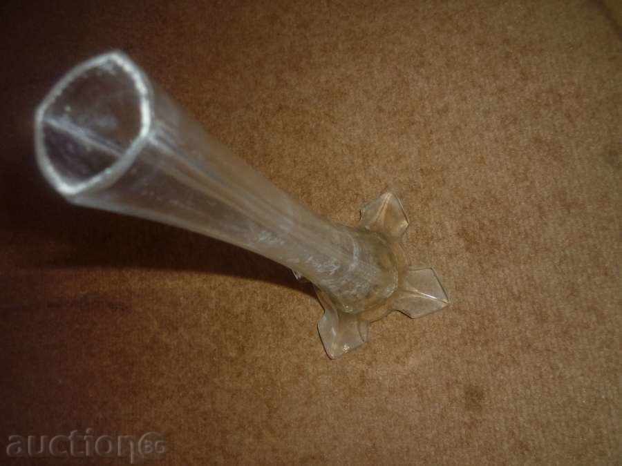 Auction An ancient glass vase Auction An ancient glass vase