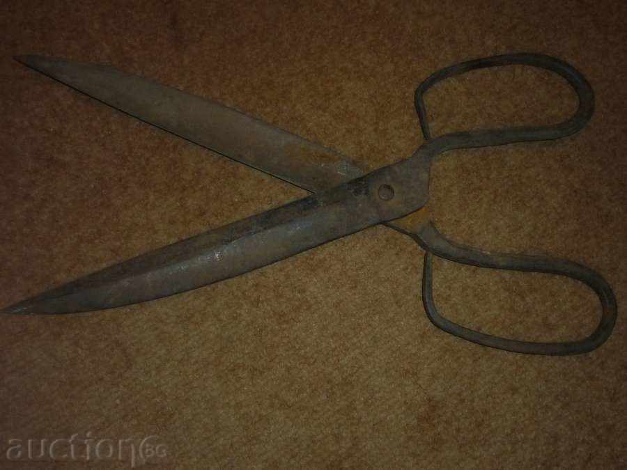 Auction An old forged scissors Auction An old forged scissors
