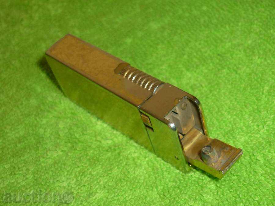 Delivery of Metal gasoline lighter - 5 Delivery of Metal gasoline lighter - 5