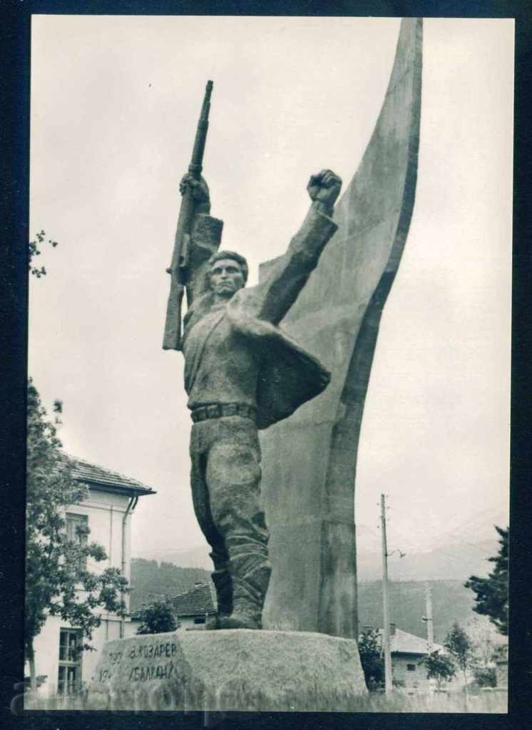 Sculptor VELICHKO MINEKOV - DOBRINISHTE IVAN KOZAREV A7811