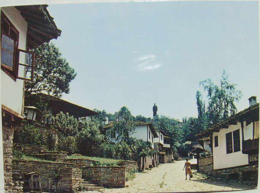 Postcard - Lovech / ul. M. Poplukanov - 1982