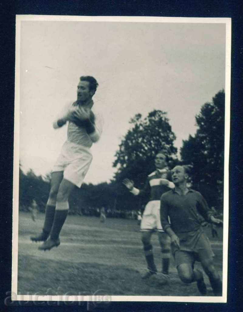 Sport FOOTBALL - CHEHOSLOVAKIA - BULGARIA / A8383 with price 5.00 BGN | € 2.56 Sport FOOTBALL - CHEHOSLOVAKIA - BULGARIA / A8383 with price 5.00 BGN | € 2.56