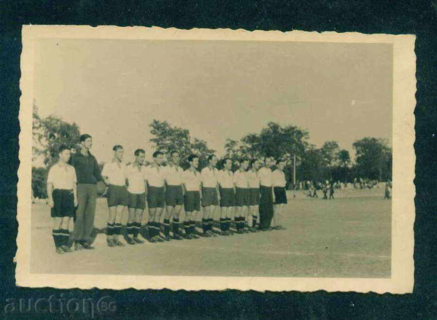 Sport FOOTBALL - BULGARIAN TEAM / A8397 with price 3.00 BGN | € 1.53 Sport FOOTBALL - BULGARIAN TEAM / A8397 with price 3.00 BGN | € 1.53