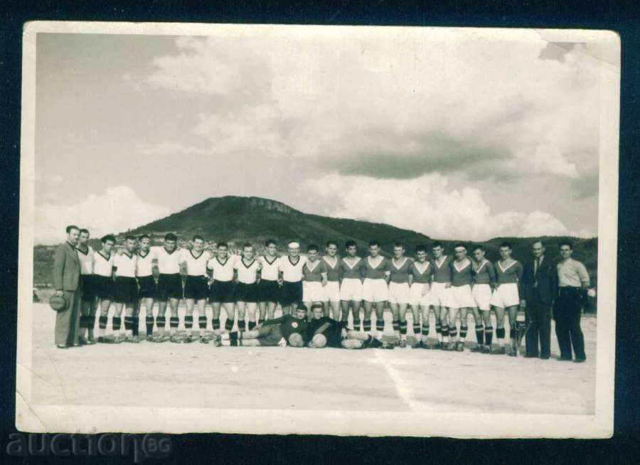 Ποδόσφαιρο - δύο ομάδες Γκάμπροβο 1940 / A8417