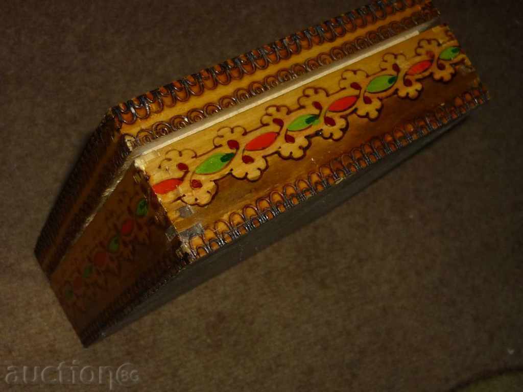 Socialist Box for Shaving Accessories - 7 Socialist Box for Shaving Accessories - 7