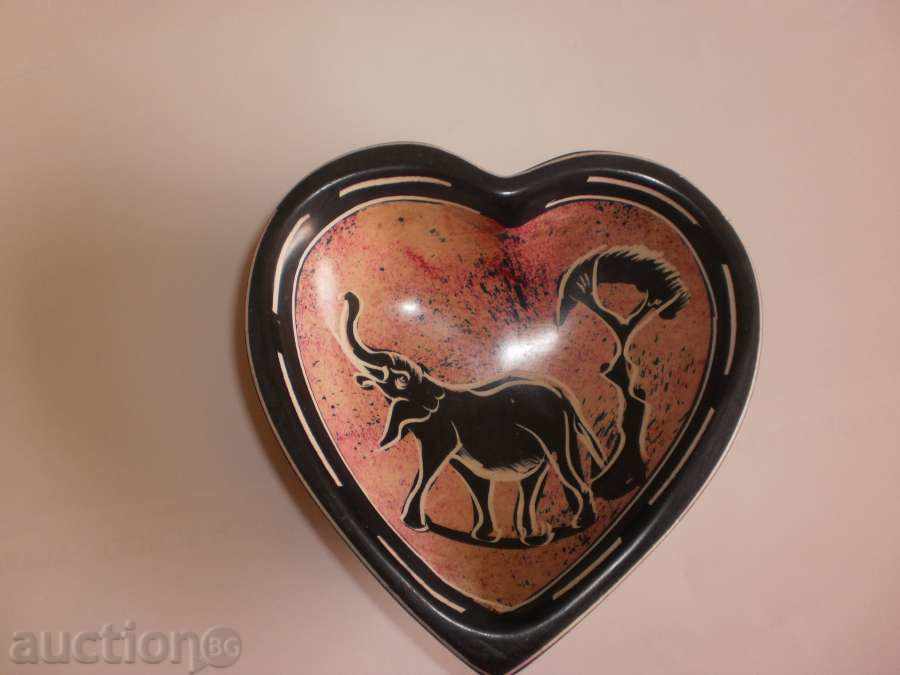 Декоративна купичка -сърце от сапунен камък-BIG -слон-сърце