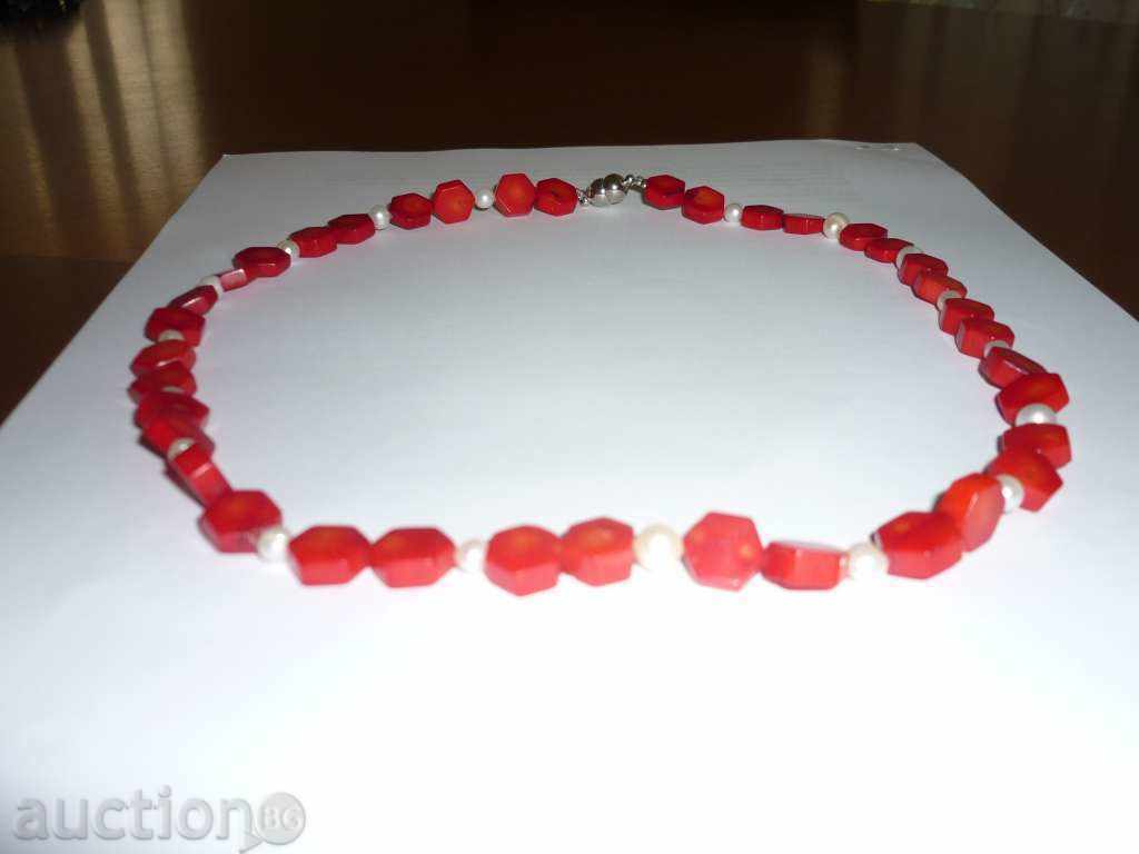 Quartz coral with polygonal shape and pearls with price 47.00 BGN | € 24.03 Quartz coral with polygonal shape and pearls with price 47.00 BGN | € 24.03
