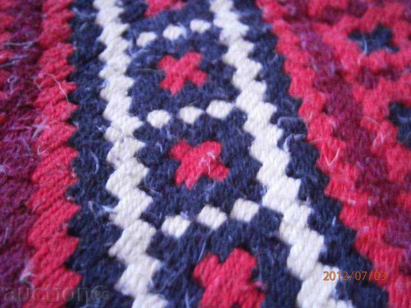 Delivery of Hand-woven pillowcase - authentic Delivery of Hand-woven pillowcase - authentic