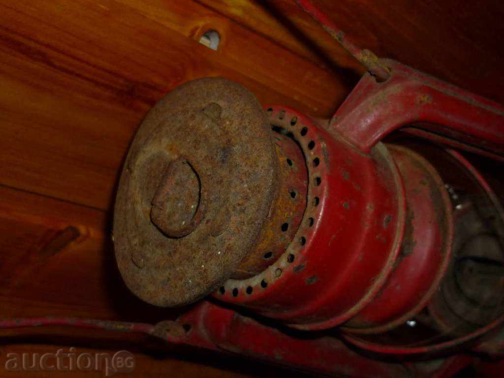 Delivery of Ancient Lantern 30s 40s Delivery of Ancient Lantern 30s 40s