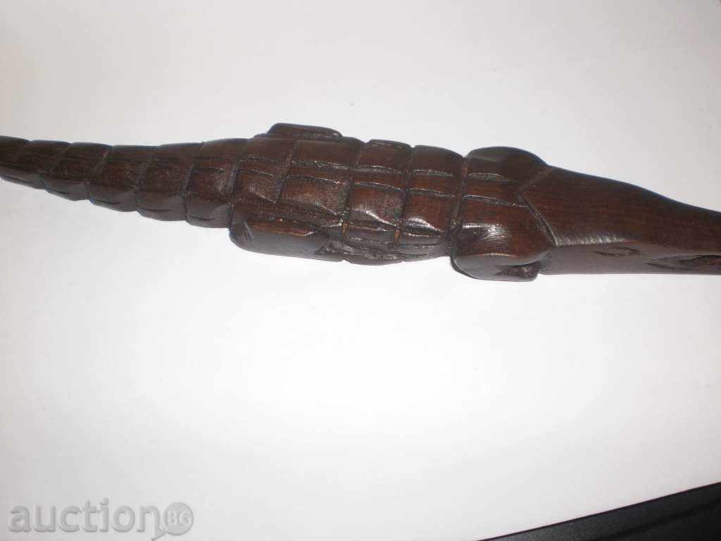 Delivery of Crocodile-wooden figure of ebony Delivery of Crocodile-wooden figure of ebony