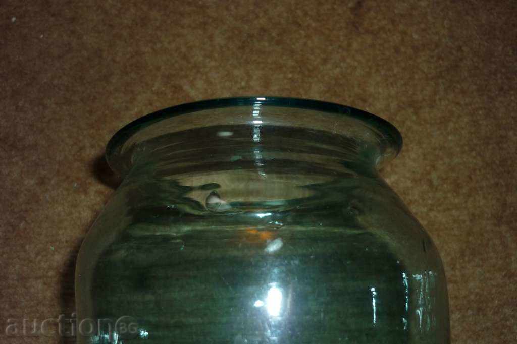 Auction An old burnt jar Auction An old burnt jar