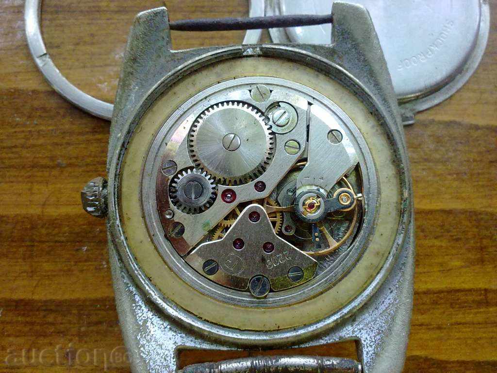 VOSTOK cu preț 8.00 BGN | € 4.09 VOSTOK cu preț 8.00 BGN | € 4.09