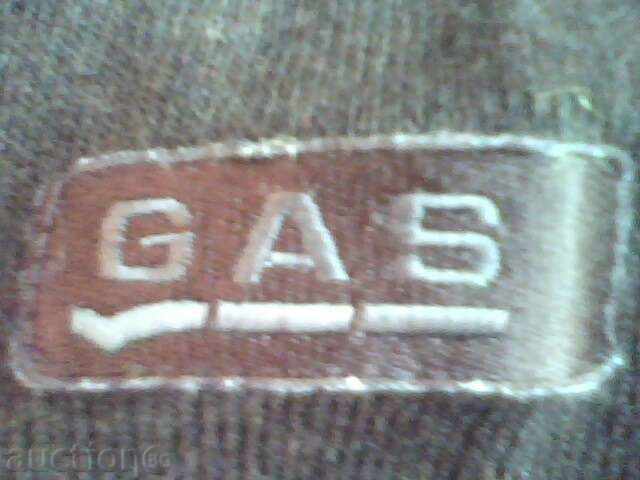 GAS dark brown sweater size L. with price 23.00 BGN | € 11.76 GAS dark brown sweater size L. with price 23.00 BGN | € 11.76