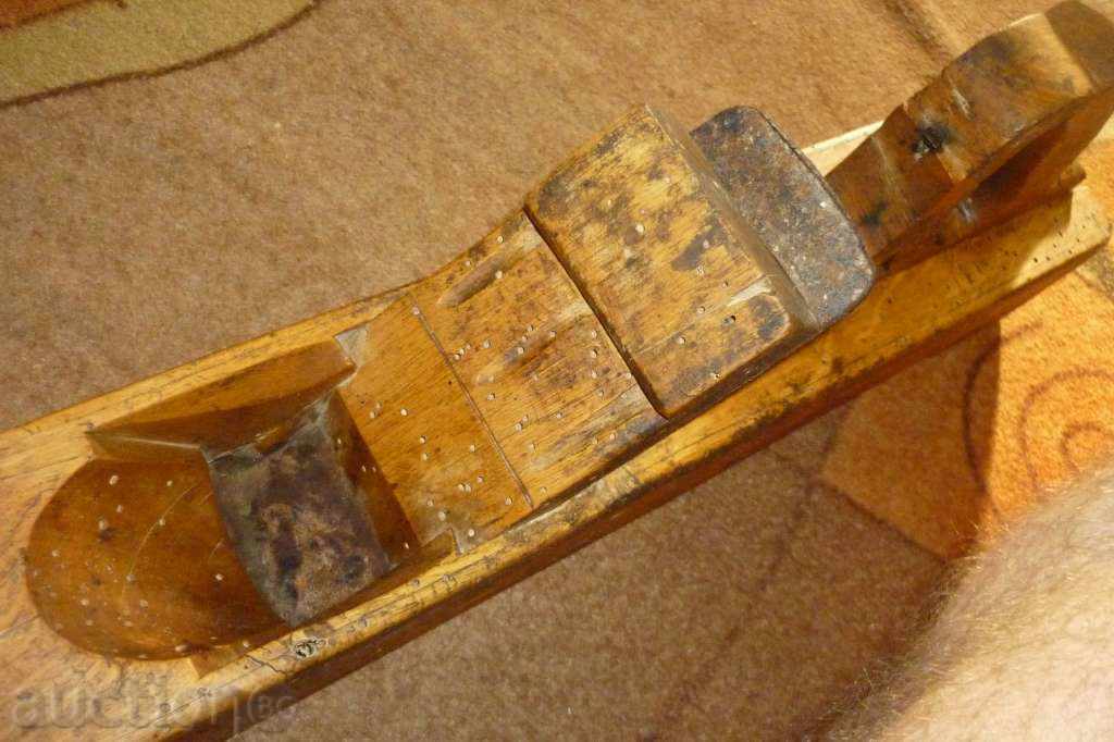 Licitație răzătoare tâmplar de colecție Licitație răzătoare tâmplar de colecție