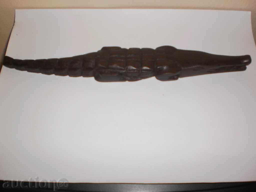 Крокодил-фигура от абанос