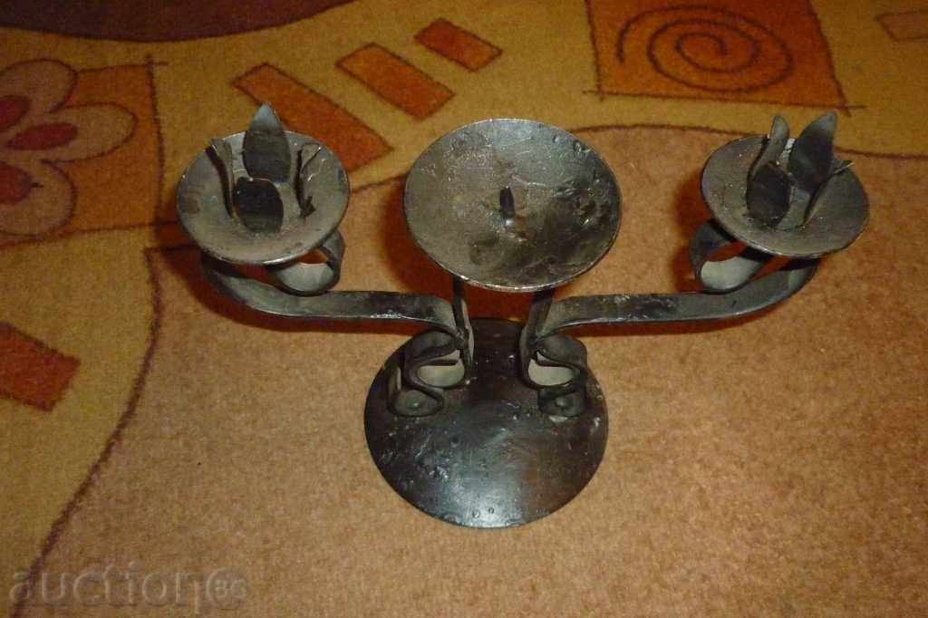 Licitație sfeșnic socialist din fier forjat