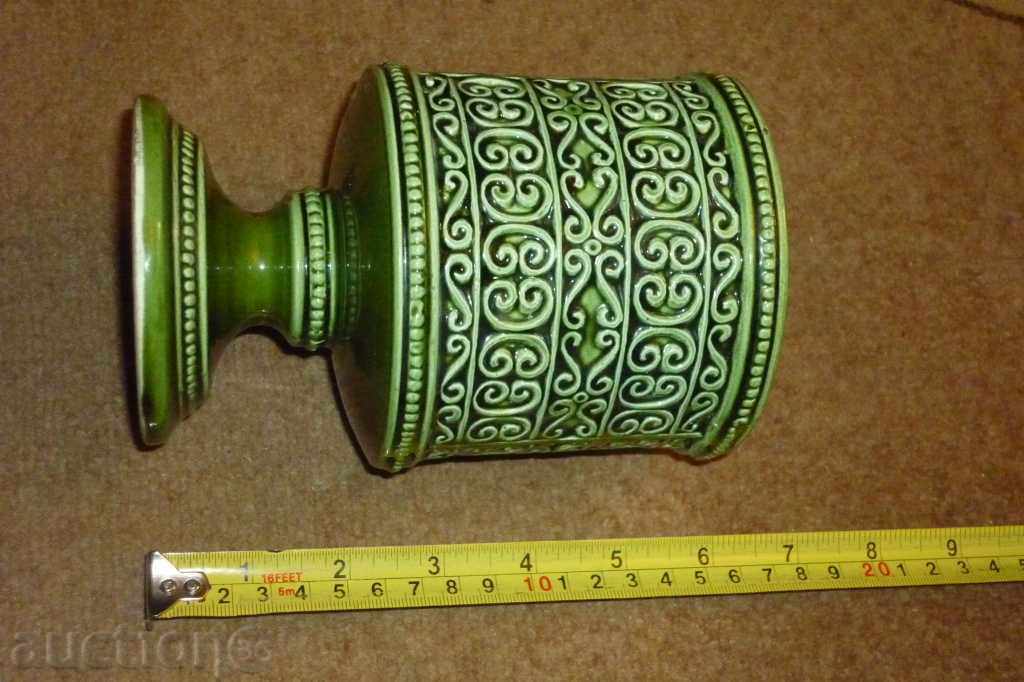 Antique majolica, fine porcelain, exquisite vase with price 89.00 BGN | € 45.50 Antique majolica, fine porcelain, exquisite vase with price 89.00 BGN | € 45.50