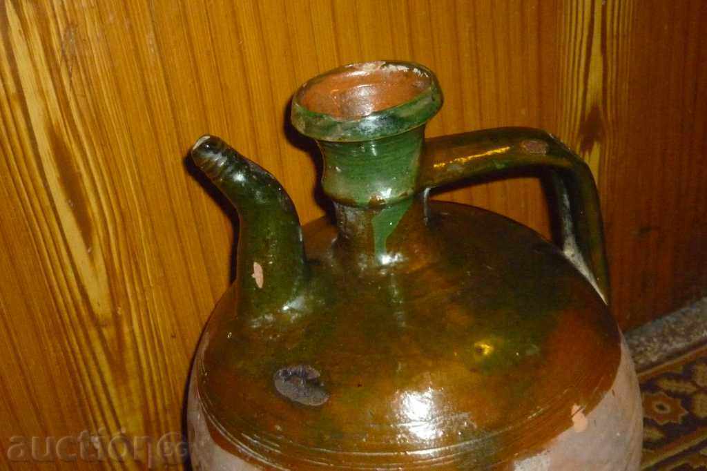 Delivery of Ancient ceramics, vinegar, pitcher, jar Delivery of Ancient ceramics, vinegar, pitcher, jar