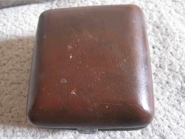 Auction interesting tourist clock дорожный Auction interesting tourist clock дорожный