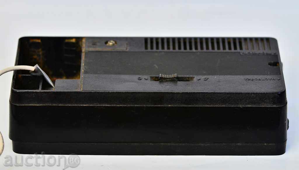 Транзисторен радиоприемник SELGA - 6 Транзисторен радиоприемник SELGA - 6