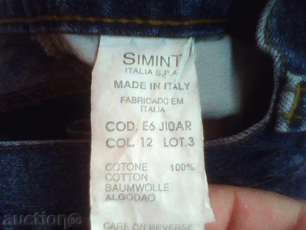 Auction ARMANI blue men's jeans size 38. Auction ARMANI blue men's jeans size 38.