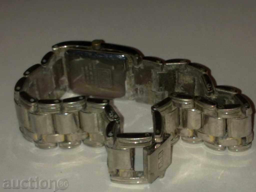 Clock Q & Q with price 5.00 BGN | € 2.56 Clock Q & Q with price 5.00 BGN | € 2.56