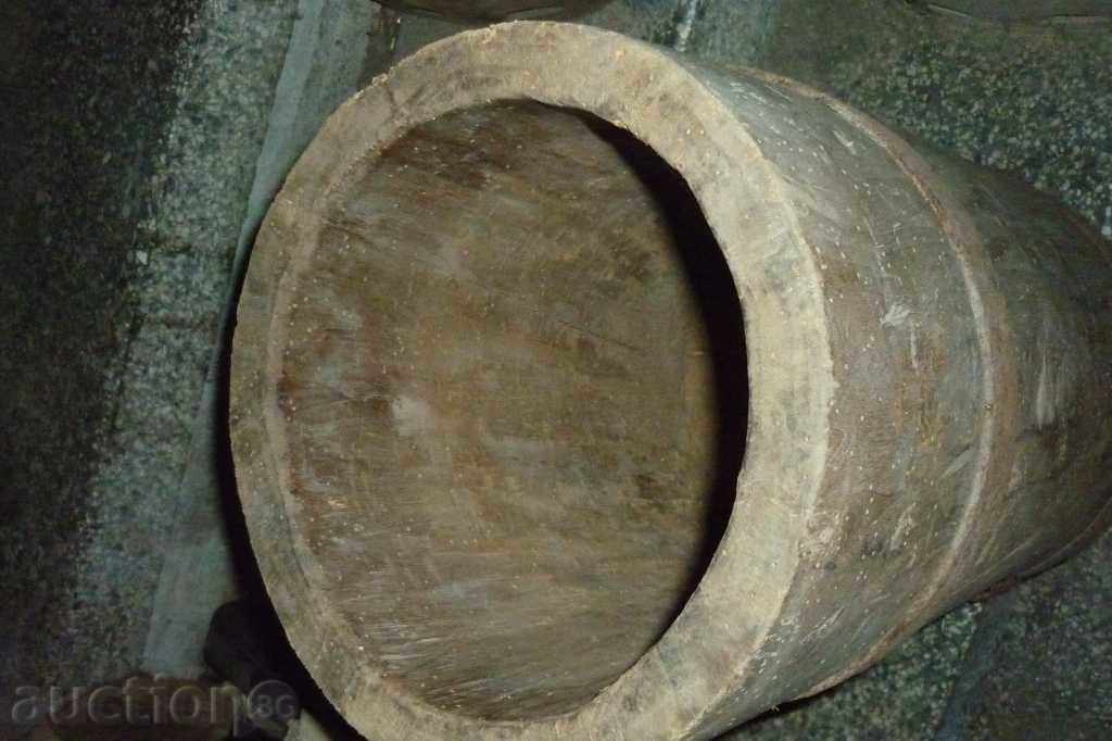 Delivery of Ancient wood chiller, wooden mortar, wooden Delivery of Ancient wood chiller, wooden mortar, wooden