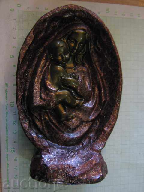 Sculptura „Fecioara cu Pruncul“ noi