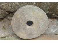 Roata cu disc de piatră antic de o piatră de moară râșniță de mână